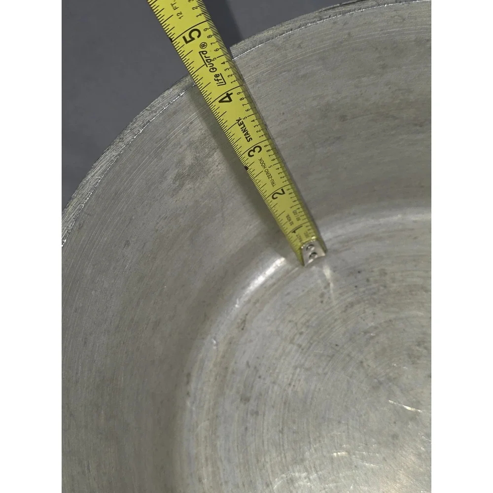 4 Qt  Harvest Yellow Club Dutch Oven 9